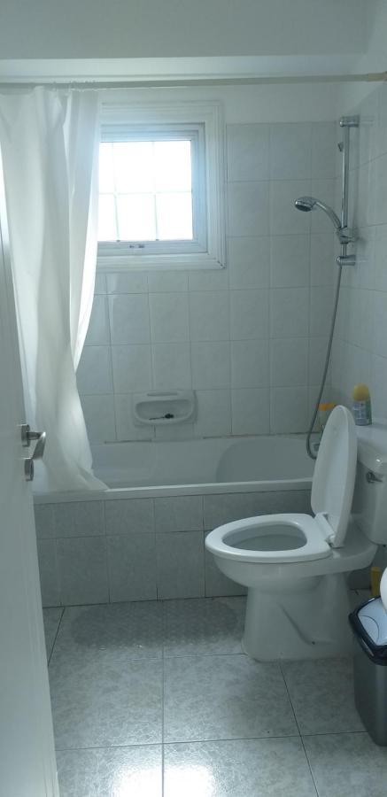 2 Bedroom Apartment Near Finikoudes ลาร์นาคา ภายนอก รูปภาพ